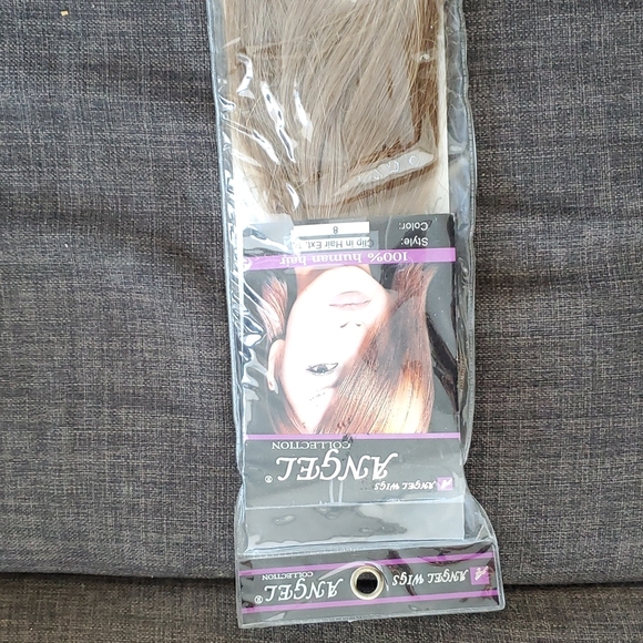 18" Hair Extensions - Picture 3 of 4